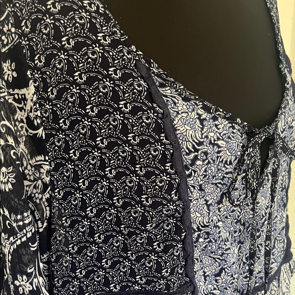 Knox Rose Navy Blue and White Paisley Peasant Boho Tunic Sz M - Picture 4 of 12